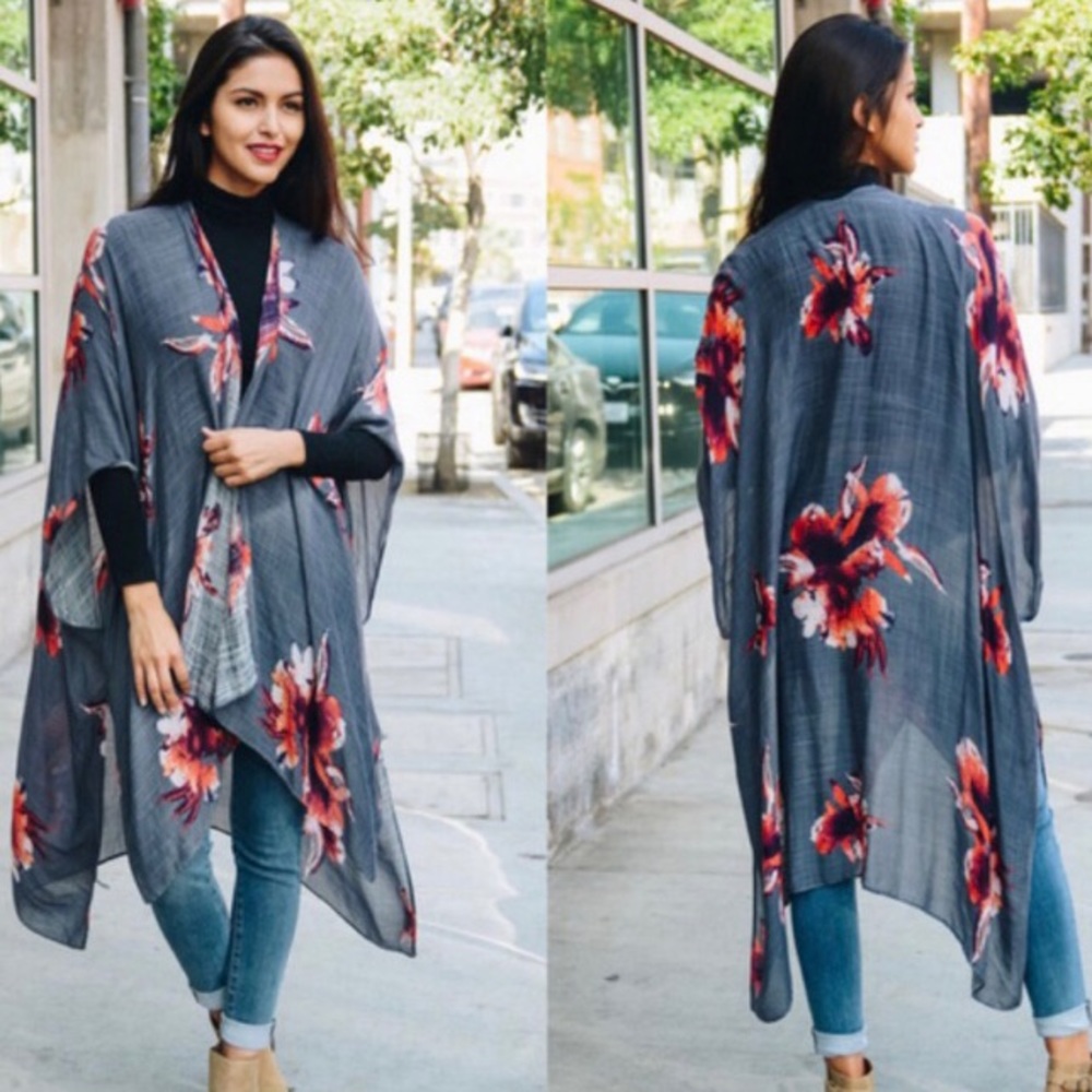 Charcoal Floral Kimono